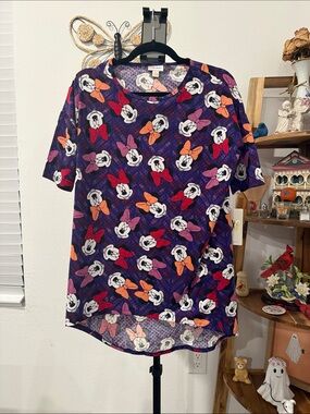 LuLaRoe Purple Minnie Mouse Bow Print Short Sleeve Top
